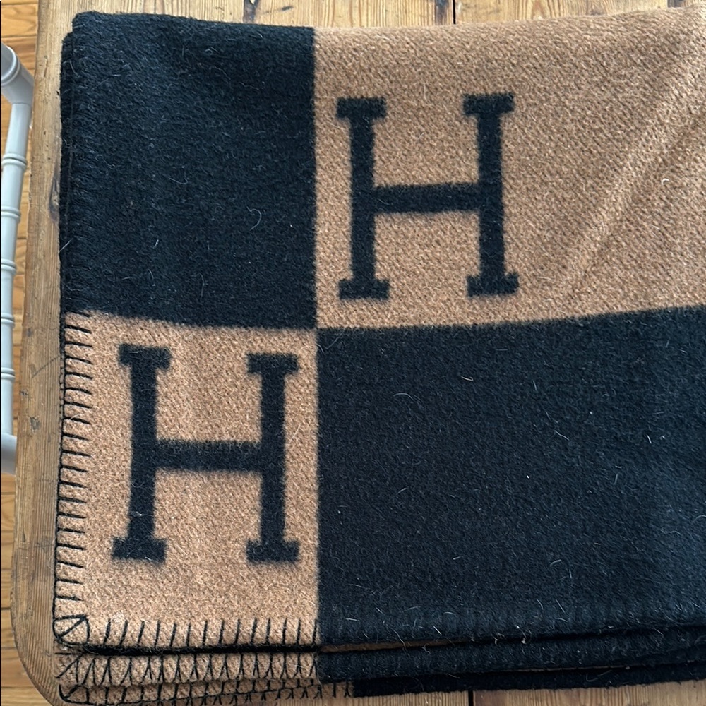 Hermès Black and Camel Wool/Cashmere Avalon Blanket